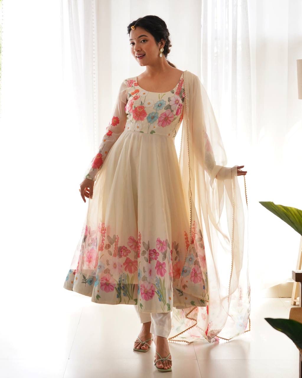 Floral Organza Silk Anarkali Set – Badla Jari Handwork & Kali Cut Gown in 7 Festive Colors